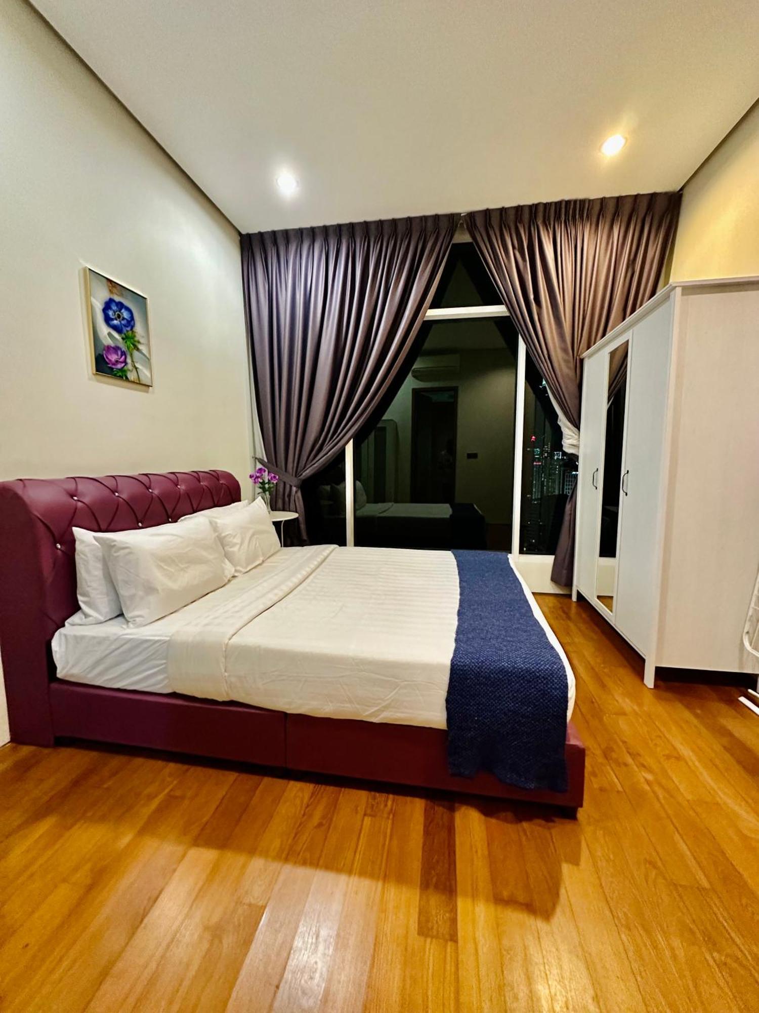 Soho Suites Klcc By Sky Multilink Куала-Лумпур Екстер'єр фото