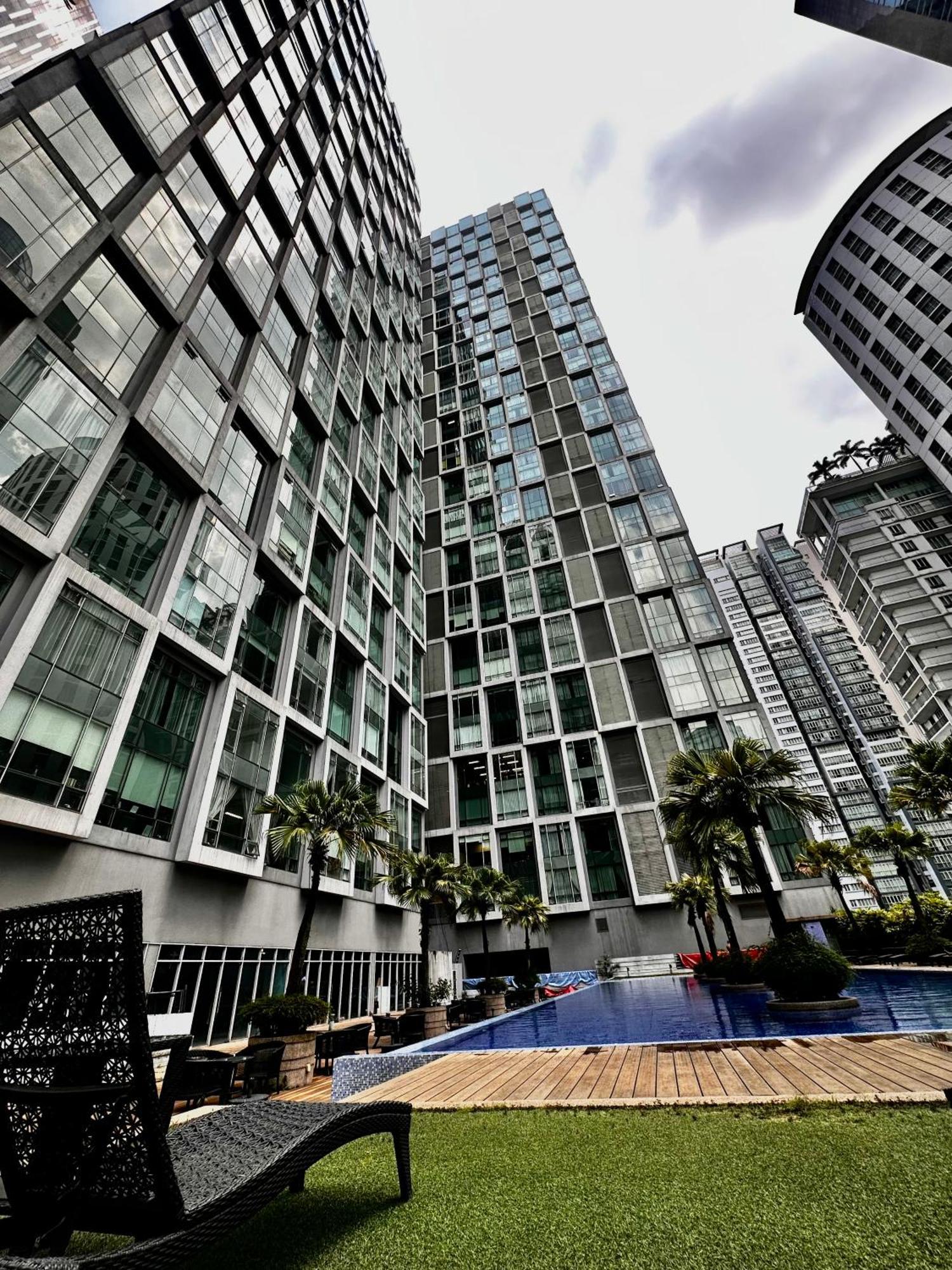 Soho Suites Klcc By Sky Multilink Куала-Лумпур Екстер'єр фото